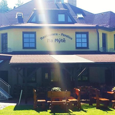 Penzion - Restaurace Na Myte Sezimovo Usti Eksteriør billede
