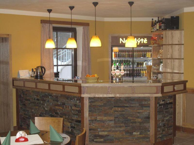 Penzion - Restaurace Na Myte Sezimovo Usti Eksteriør billede