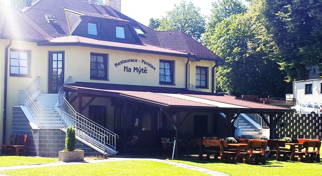 Penzion - Restaurace Na Myte Sezimovo Usti Eksteriør billede